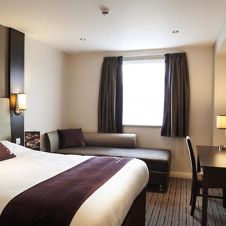 Premier Inn York North Exterior photo